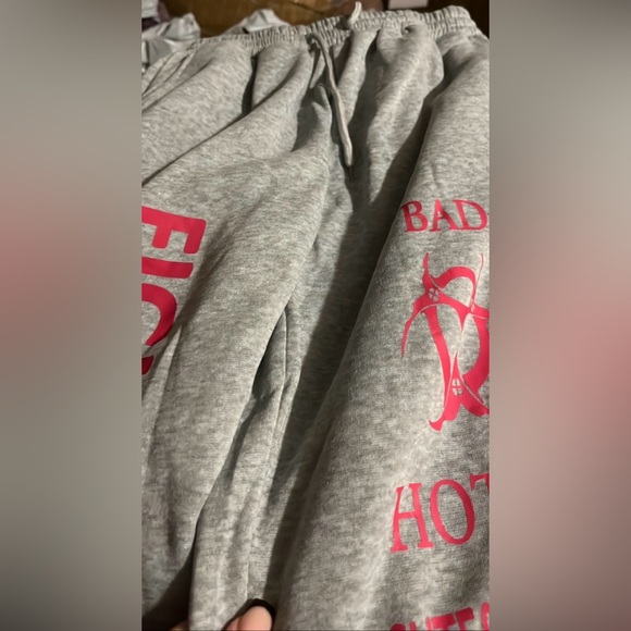 FIGHT NIGHT BAD HOTTY 🫠 Happy Face CUTE PSYCHO Drawstring Jogging Sweatpants - Picture 5 of 6